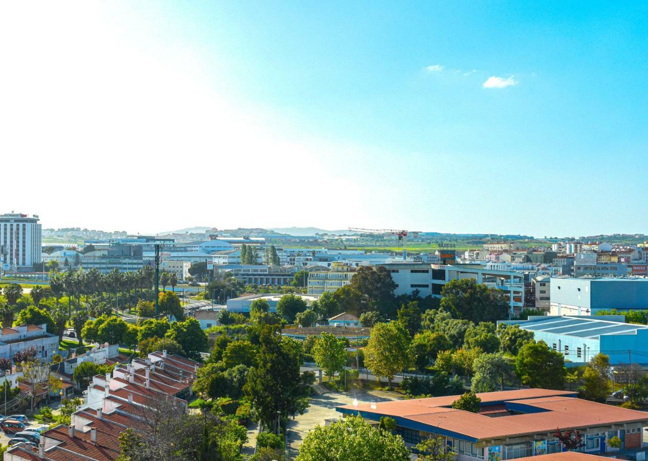 Lisbon Sky View 3Br Home + Near Airport + Free Parking Luaran gambar
